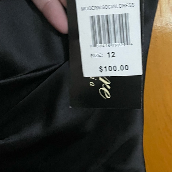 Little Black Dress - Picture 4 of 6